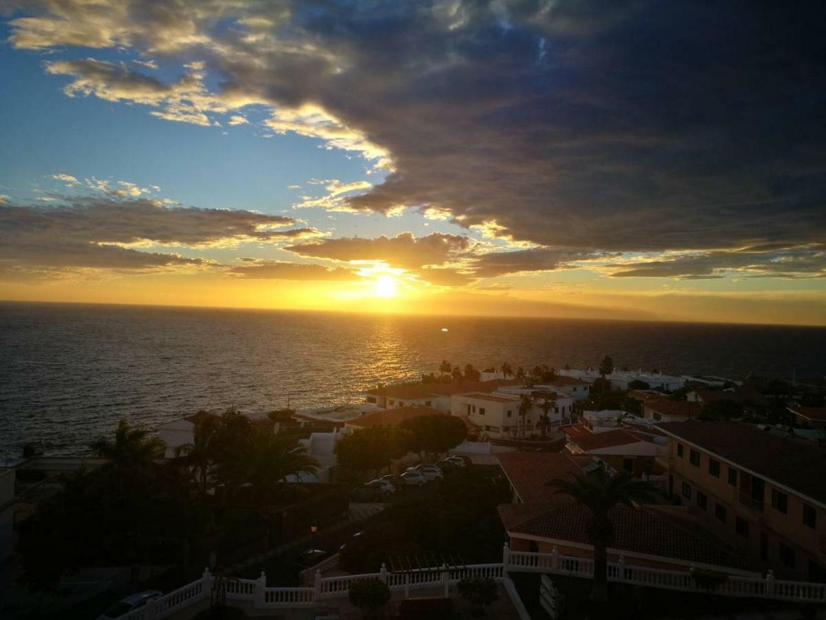 Volcano Beach Views & Wifi Пуэрто-де-Сантьяго Экстерьер фото